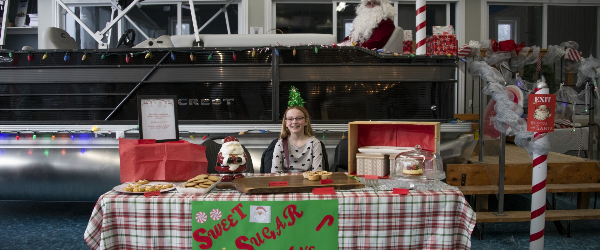 Bobcaygeon's Mingle and Jingle 2022 At Buckeye Buckeye Marine