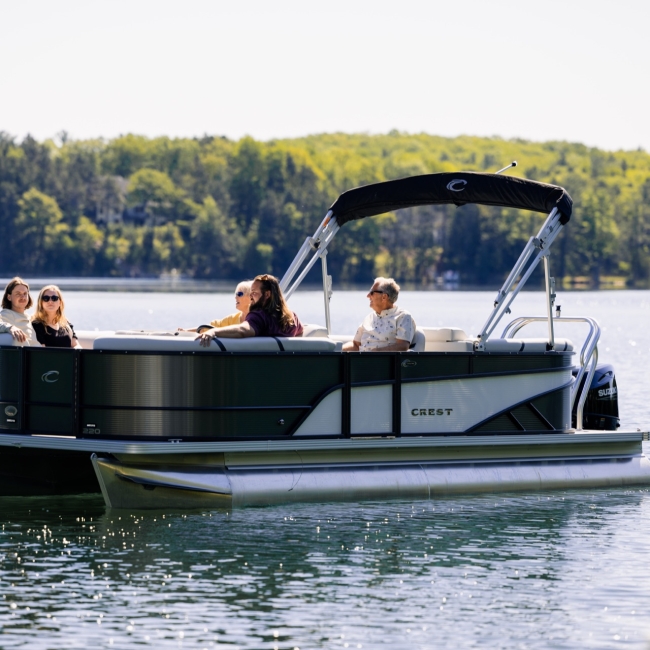 crest pontoon classic